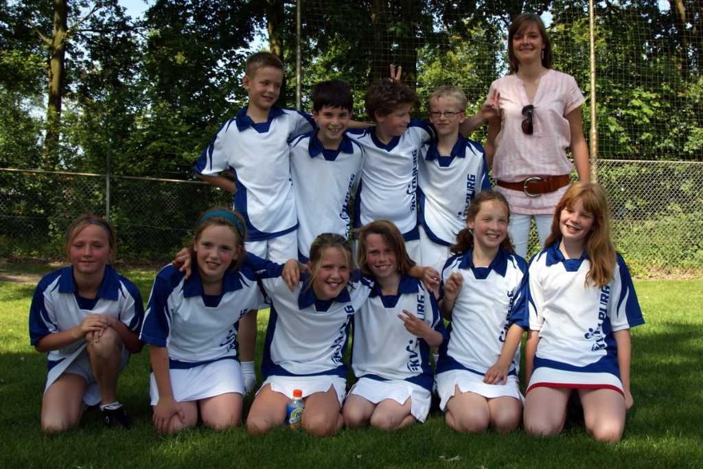 Korfbal E2  5 juni 2010-23.JPG